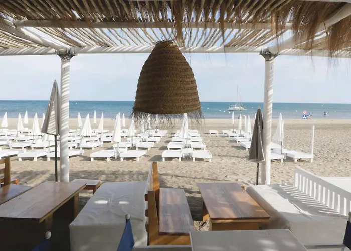 T2 4 Pers, Renove En Bord De Plage , Clim Et Parking Classe 2 Etoiles