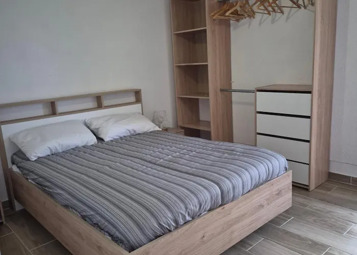 T2 4 Pers, Renove En Bord De Plage , Clim Et Parking Classe 2 Etoiles