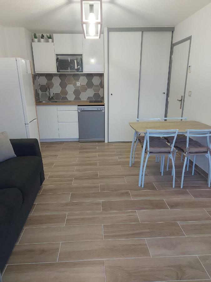 T2 4 Pers, Renove En Bord De , Clim Et Parking Classe 2 Etoiles Sete
